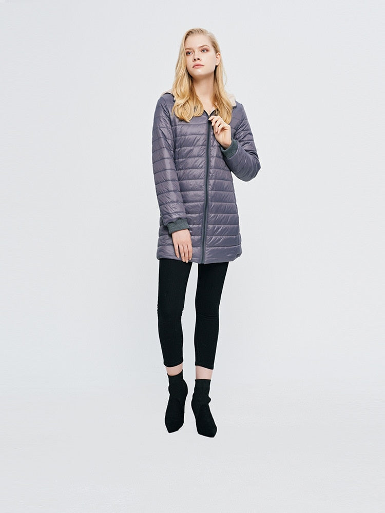 Parka Forrada com Capuz modelo Gomos
