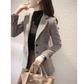 Blazer Feminino Quadriculado e Patch