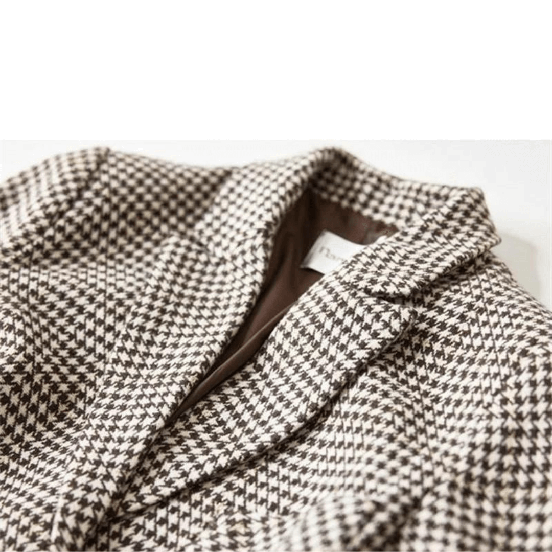 Blazer Feminino Quadriculado e Patch